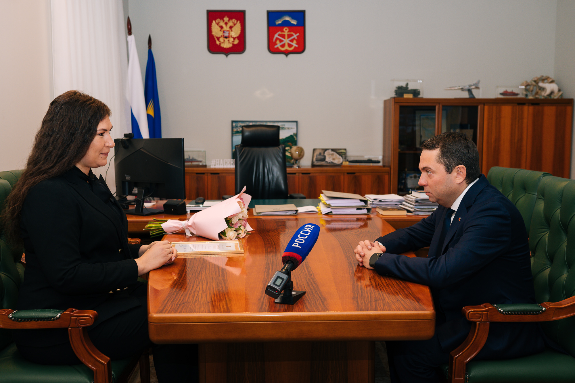 Чибис поблагодарил Кузнецову за работу в правительстве Мурманской области
