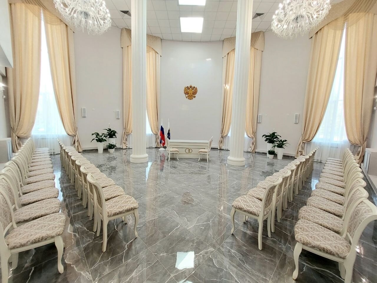 Новый общественно-культурный центр открыли в поселке Красный Бор