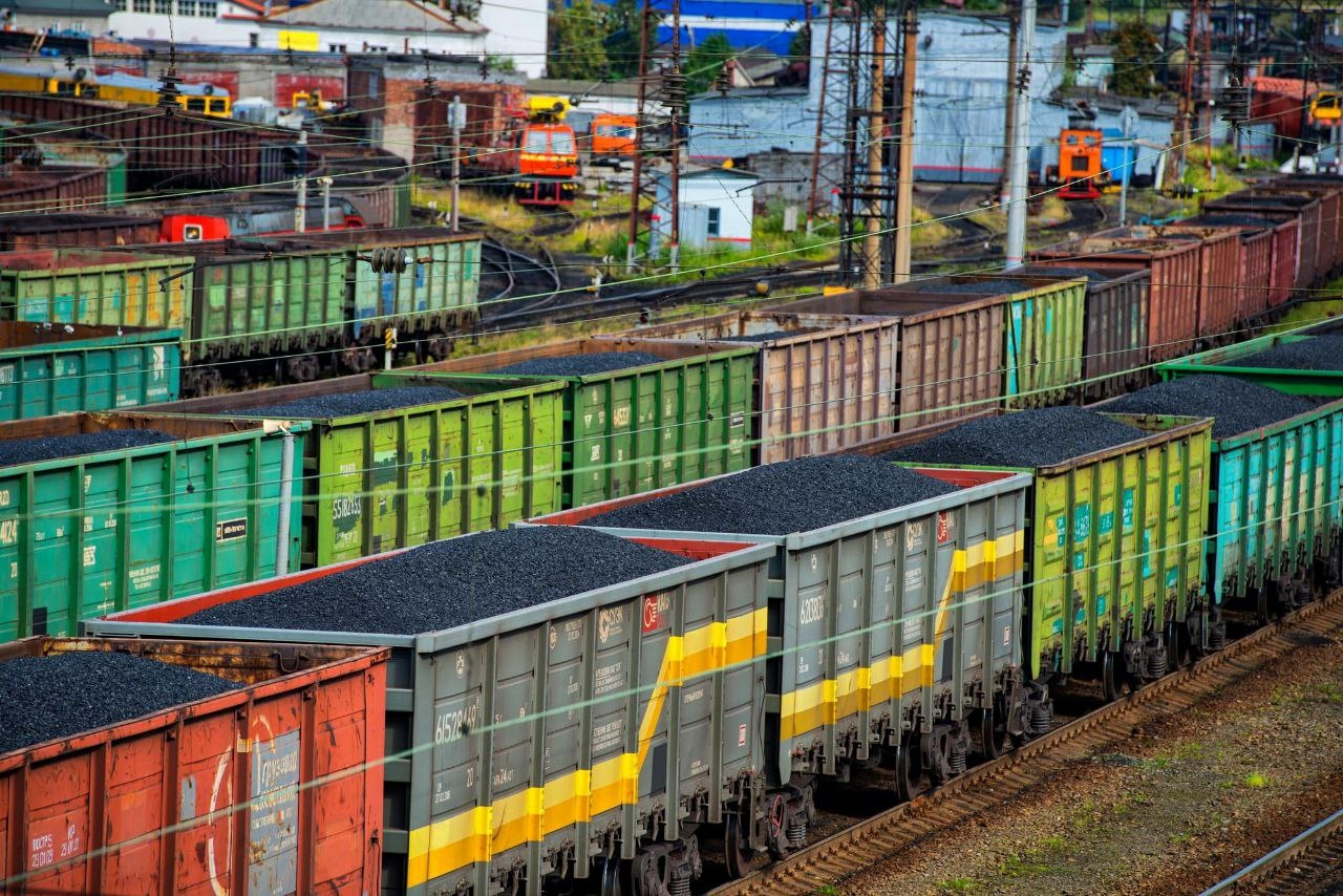 Полувагонами НТК в III квартале отправили на экспорт 26,9 млн тонн грузов