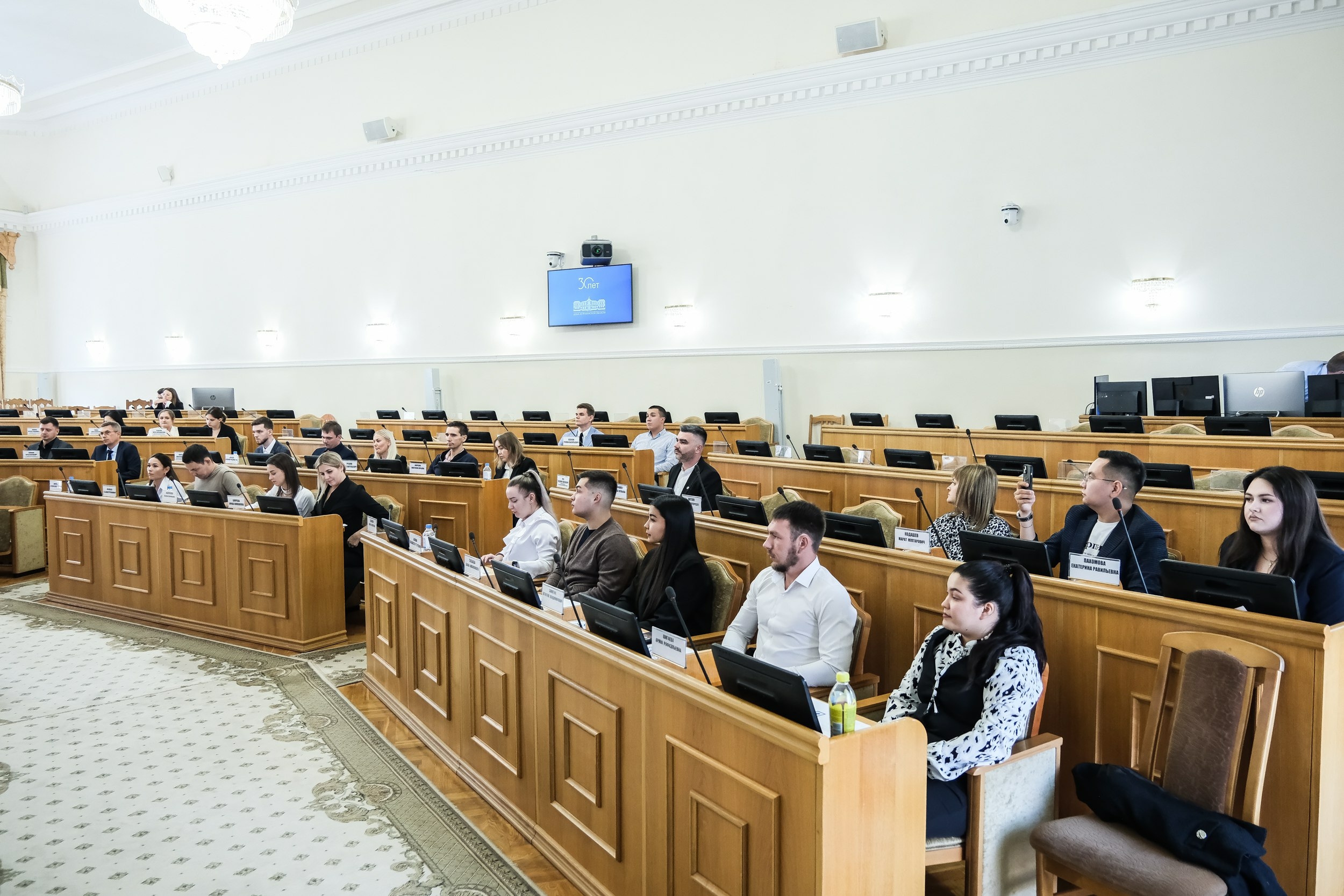 В Астрахани прошло заседание общественного молодежного парламента