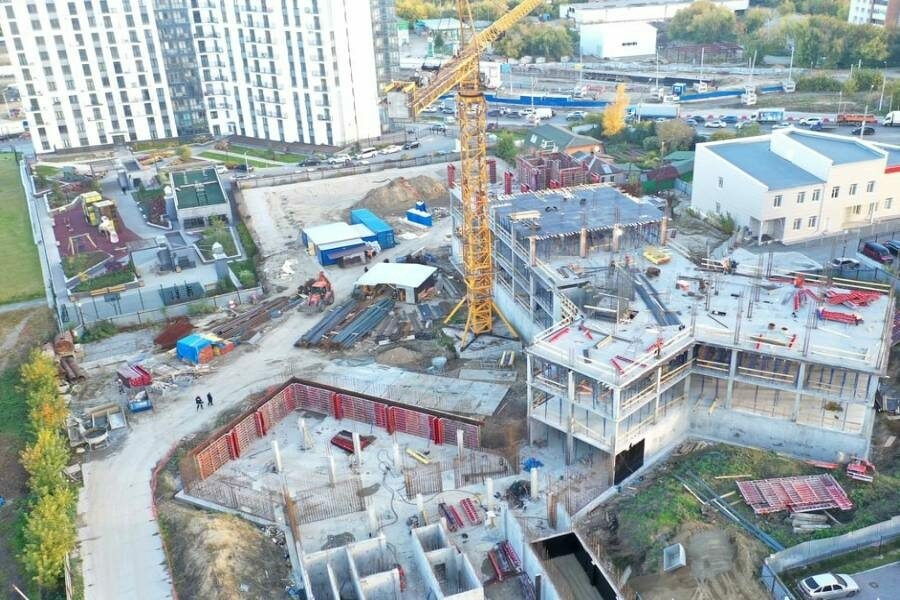 Стройнадзор подал три иска к группе «ВИС» в Новосибирске