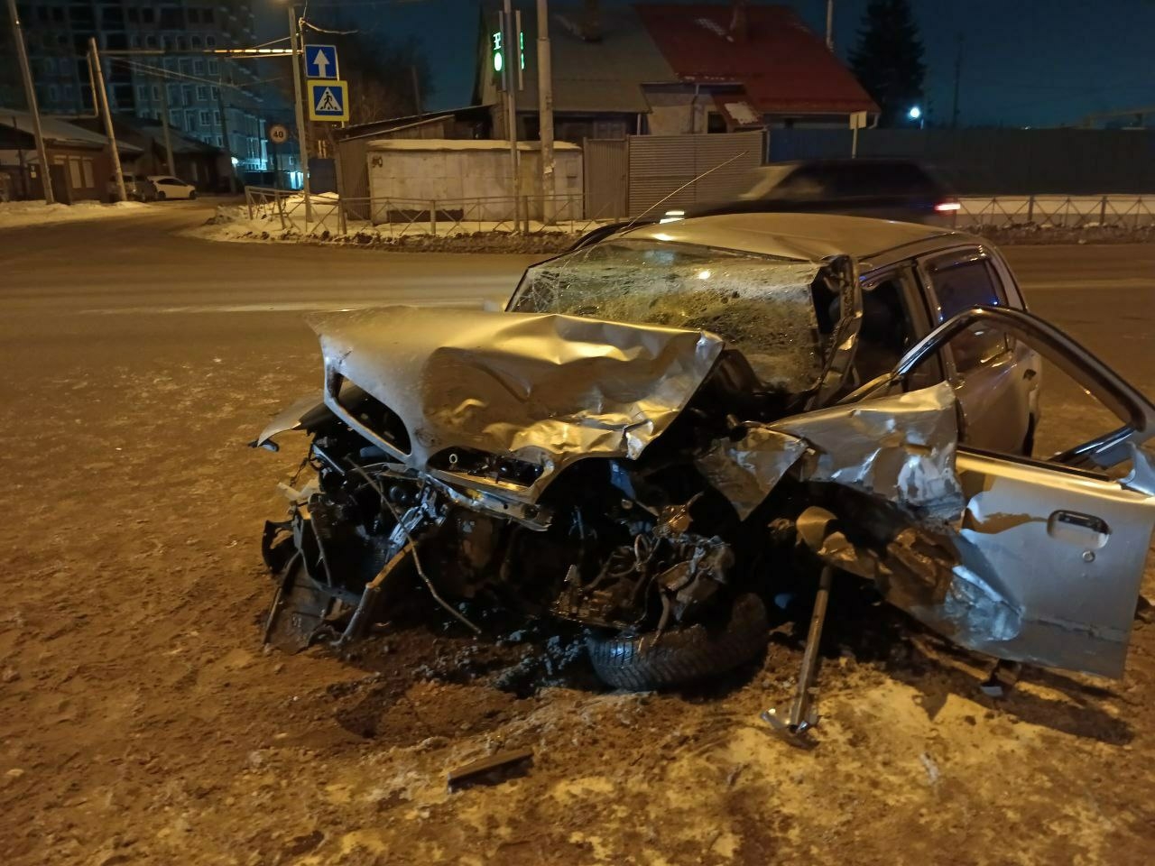 Жертвой аварии в Новосибирске стал 23-летний парень