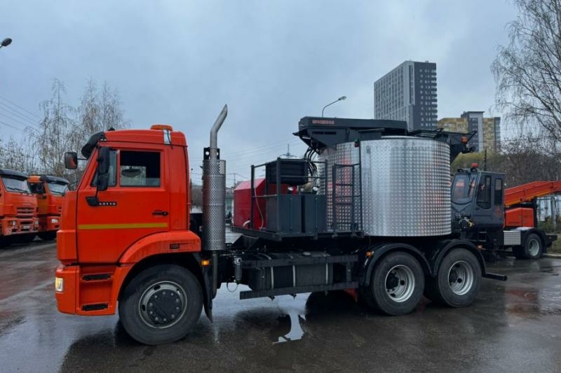 Нижегородская мэрия закупила автомобиль для круглогодичной укладки асфальта
