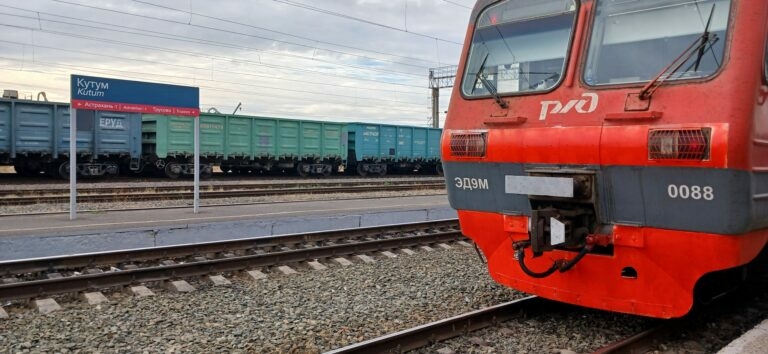 В Астраханской области вводят изменения в расписание пригородных поездов