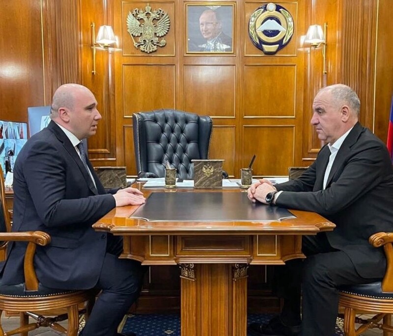 Рашид Темрезов обсудил с мэром Черкесска планы по благоустройству города к юбилею