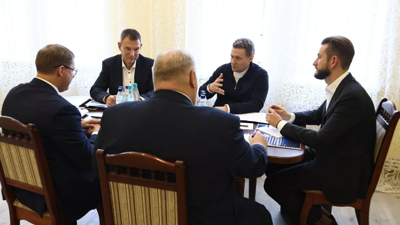Георгий Филимонов провел рабочую встречу с руководителями РЖД и СЖД