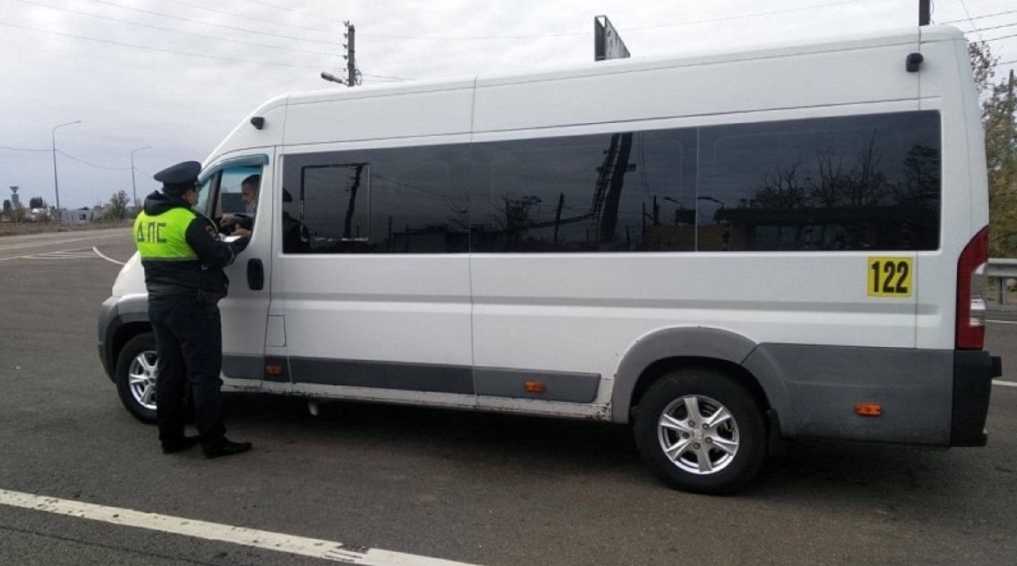 Более 50 автобусов с неисправностями обнаружила полиция на дорогах Астрахани