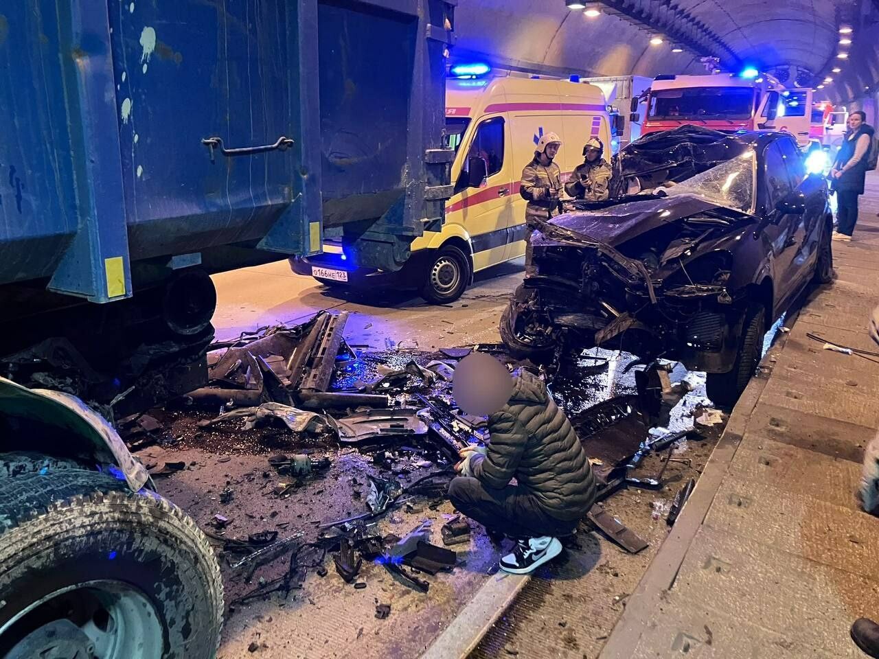 Водитель Porsche стал виновником аварии в Сочи из четырех машин