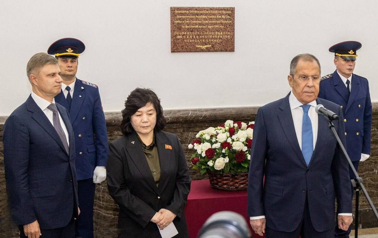 На Ярославском вокзале появилась мемориальная доска, посвященная Ким Ир Сену 