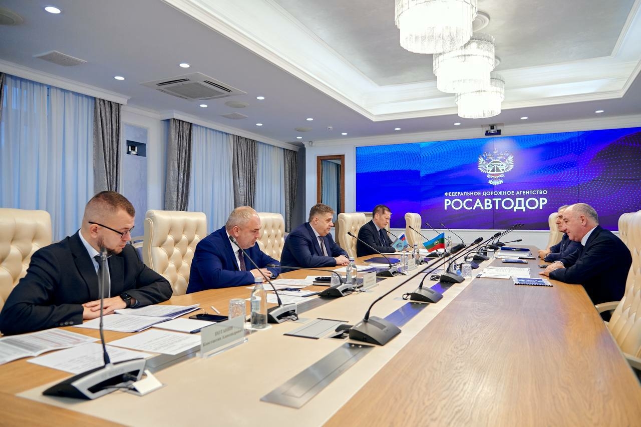 Рашид Темрезов и Роман Новиков обсудили развитие дорог в Карачаево-Черкесии