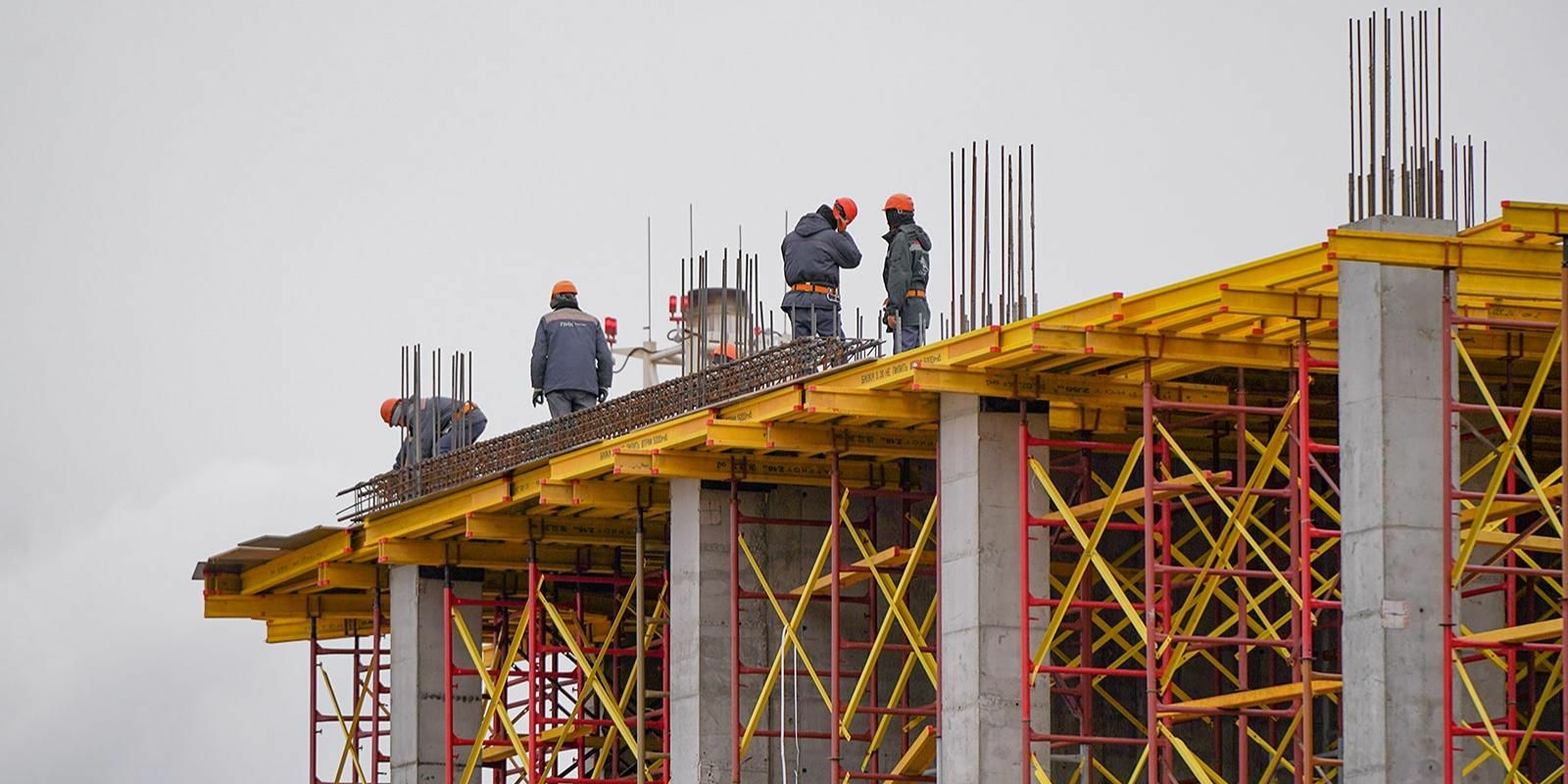 В Москве рассказали о методах борьбы с незаконными постройками