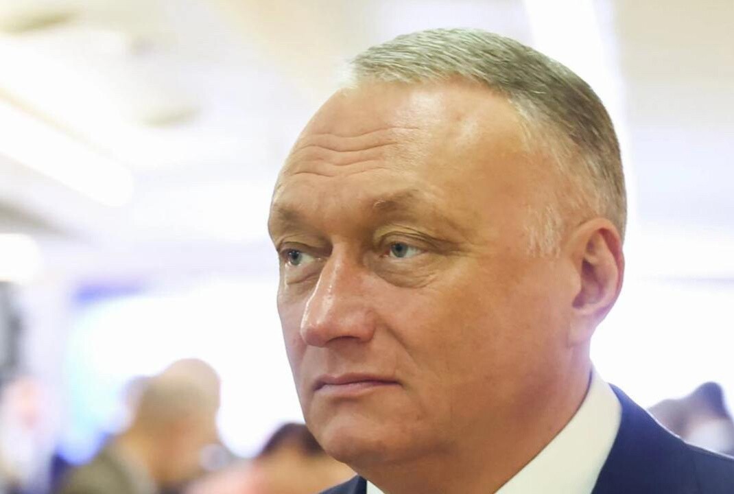 Один из богатейших российских сенаторов захотел купить «плазму» в свою камеру