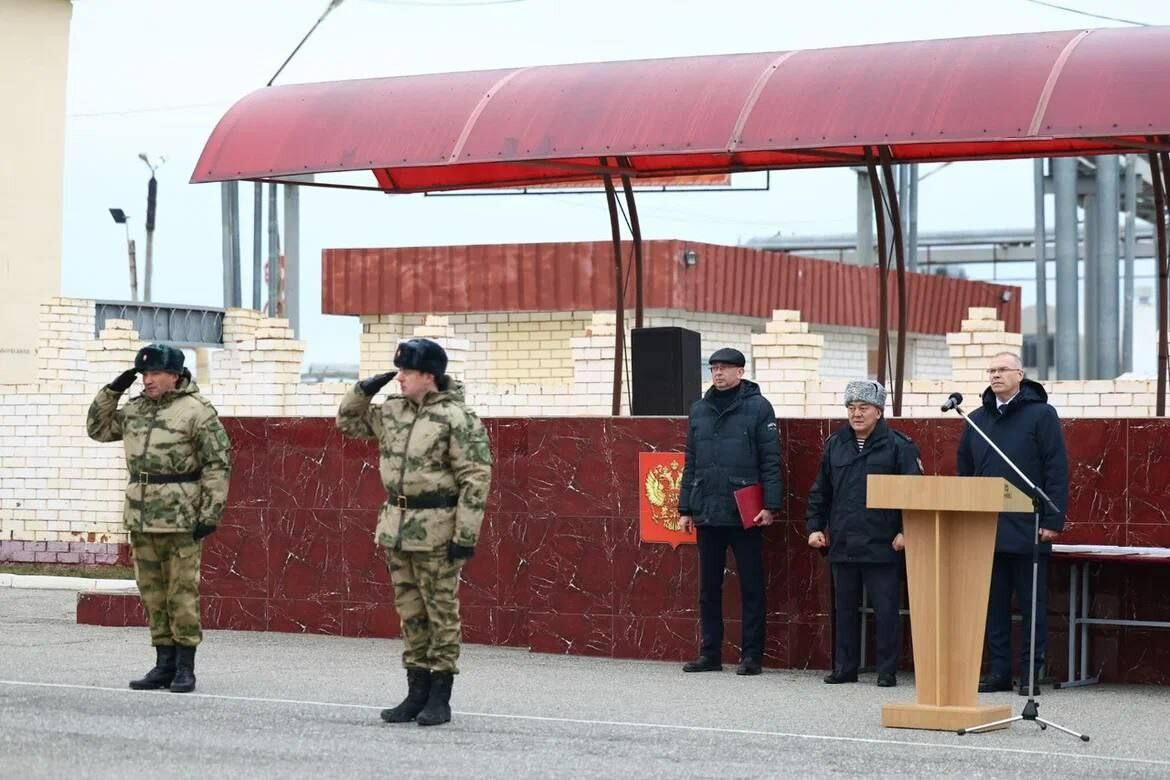 В Астрахани чествовали отличившихся на СВО росгвардейцев