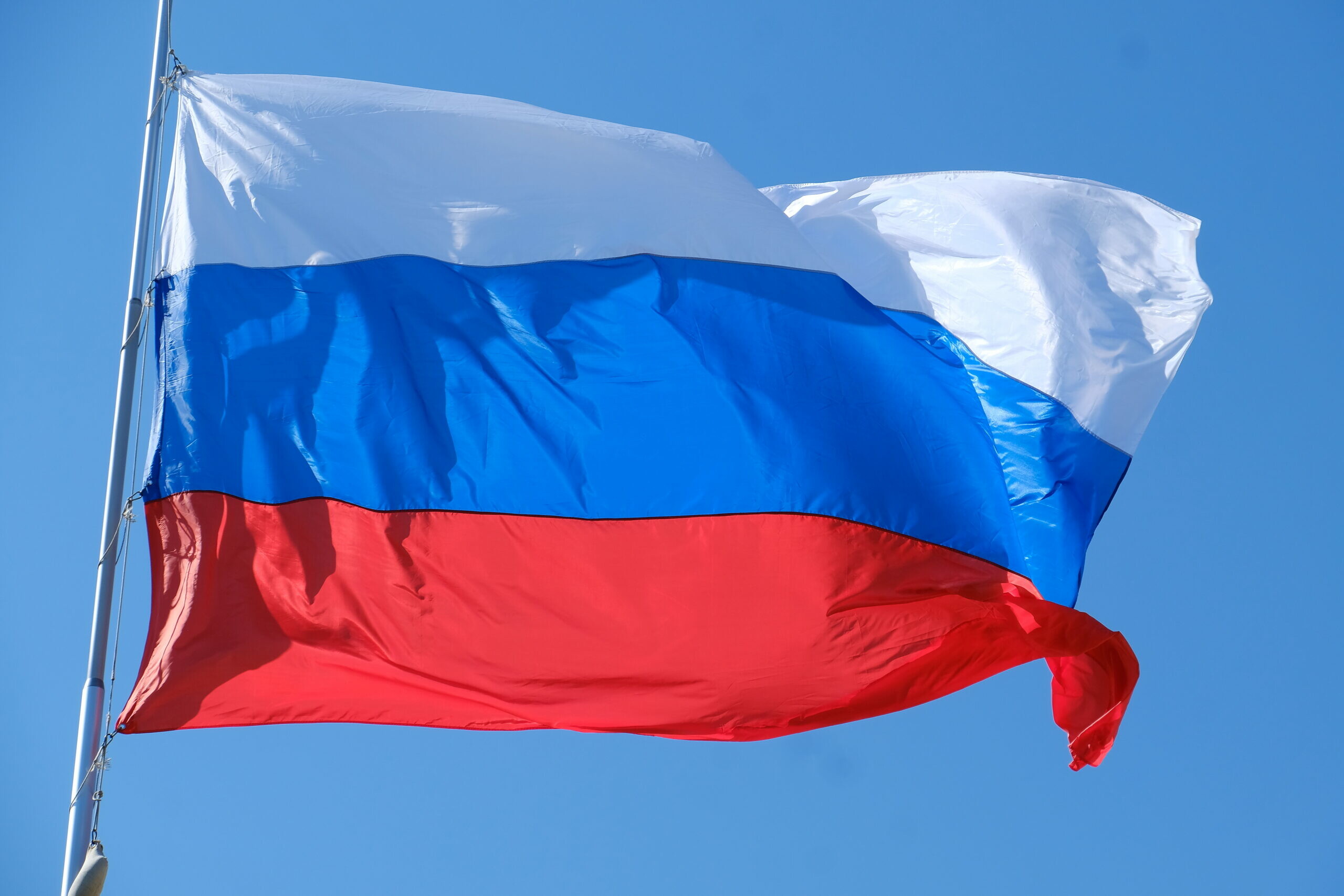 Игорь Мартынов поздравил астраханцев с Днём Конституции