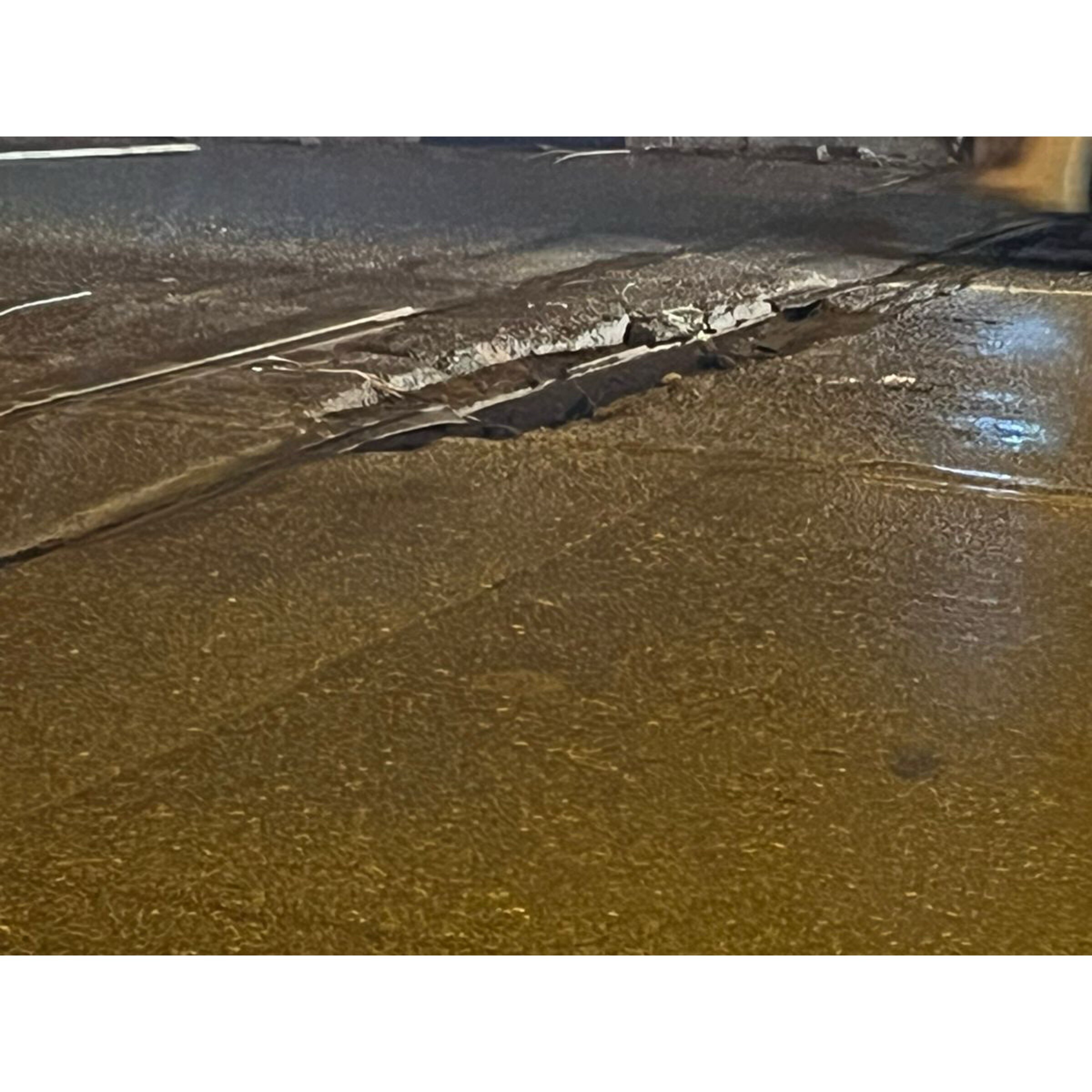 В Астрахани на мосту в створе улицы Боевой разошелся деформационный шов