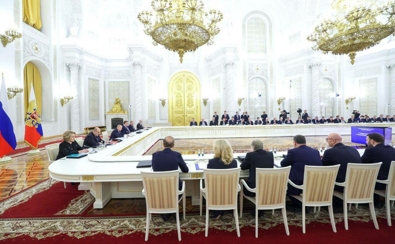 Власти Астраханской области продолжат работу по улучшению демографии и поддержке семей