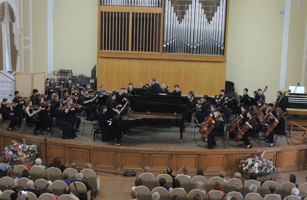 В 2025 году в Астрахани пройдет международный конкурс «Каспийская волна»