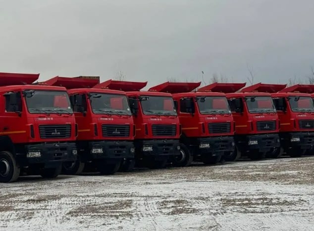 В Городском округе Пушкинский коммунальщики борются с наледью на дорогах
