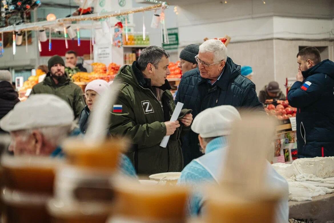 Цены на продукты на Северном рынке проверил врио губернатора Курской области