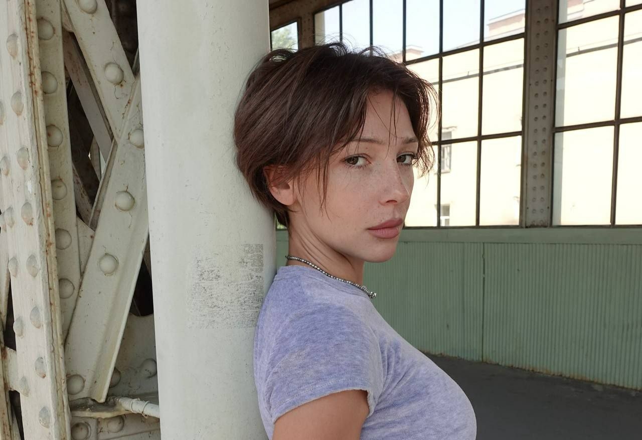 Обезумевший фанат пробрался в дом к Анастасии Ивлеевой