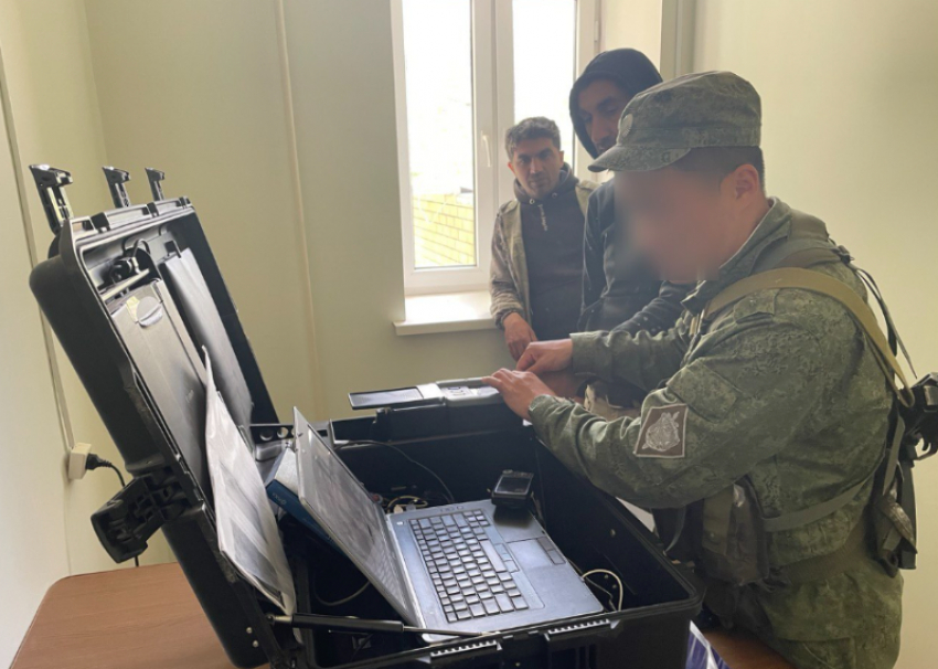 В Астраханской области задержали 53 иностранных гражданина за нарушение закона