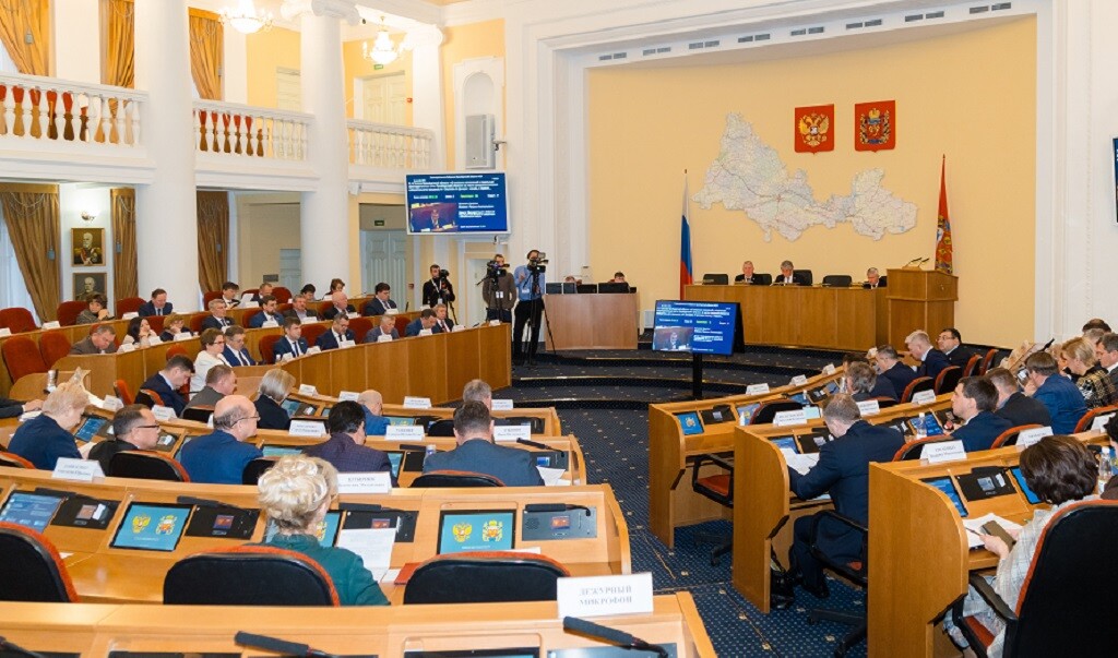Депутаты Оренбургского Заксобрания утвердили бюджет региона на 2025 год