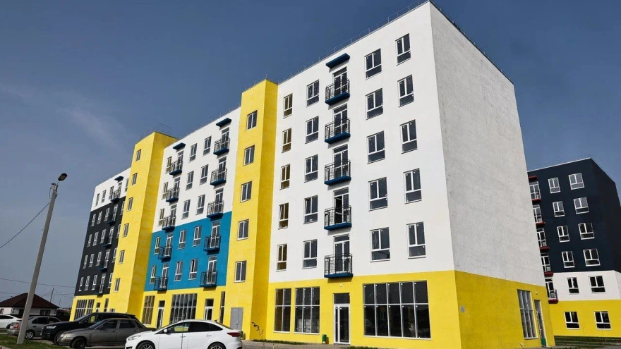 Астраханская область стала лидером ЮФО по переселению из аварийного жилья