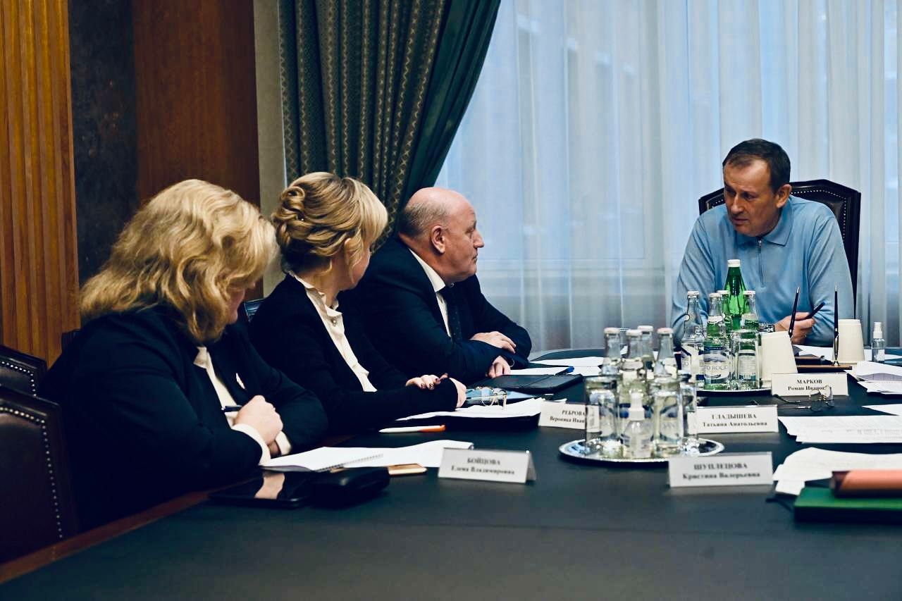 Дрозденко поручил усилить контроль за качеством школьных обедов в Ленобласти