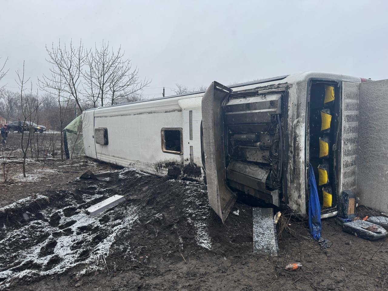 Водитель рейсового автобуса «Краснодар-Донецк» утратил контроль над транспортом