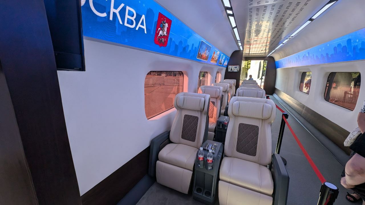 ГТЛК вложила еще 20 млрд рублей в строительство поездов для первой в России ВСМ