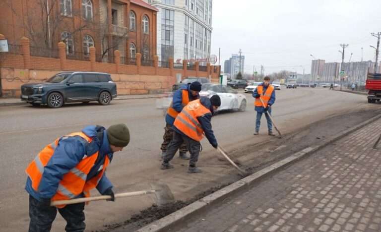 В районах Астрахани появятся свои коммунальные службы