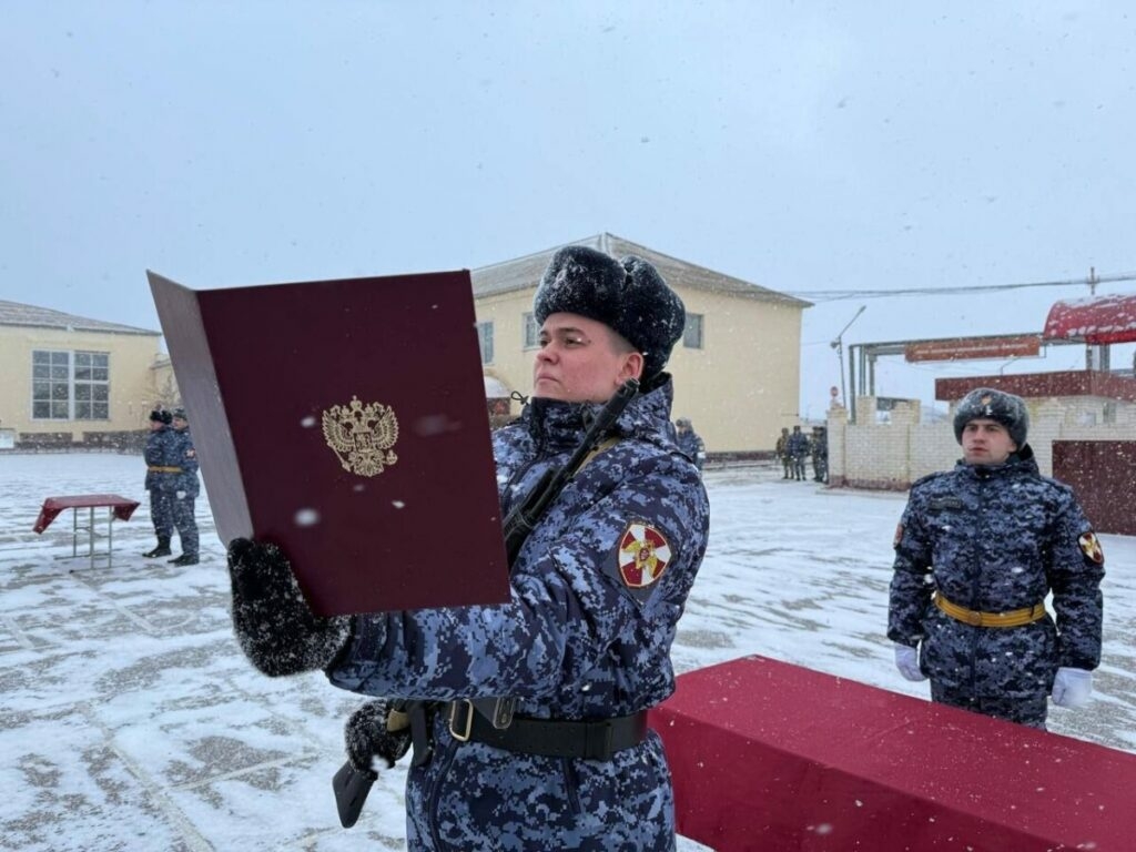 В Астрахани новобранцы Росгвардии приняли присягу