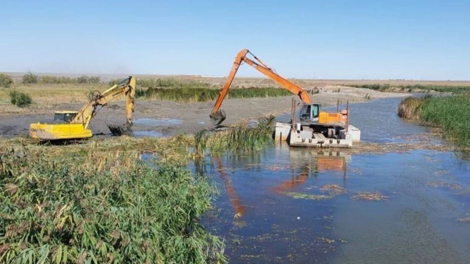 В Астраханской области за год расчистили более 68 км водоемов