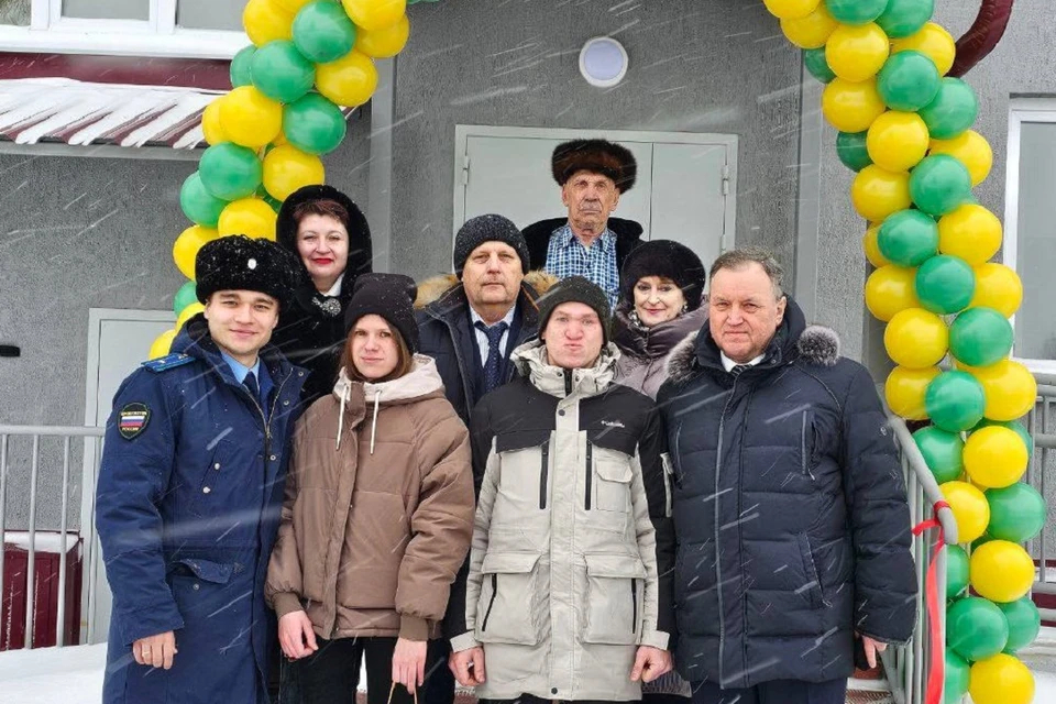 В Новосибирской области завершили строительство дома для врачей, учителей и сирот