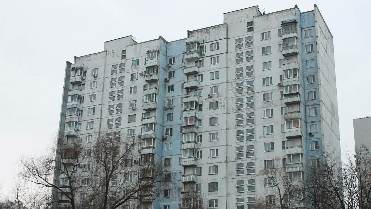 В районе Нагатинский Затон капитально отремонтируют дом 1983 года постройки