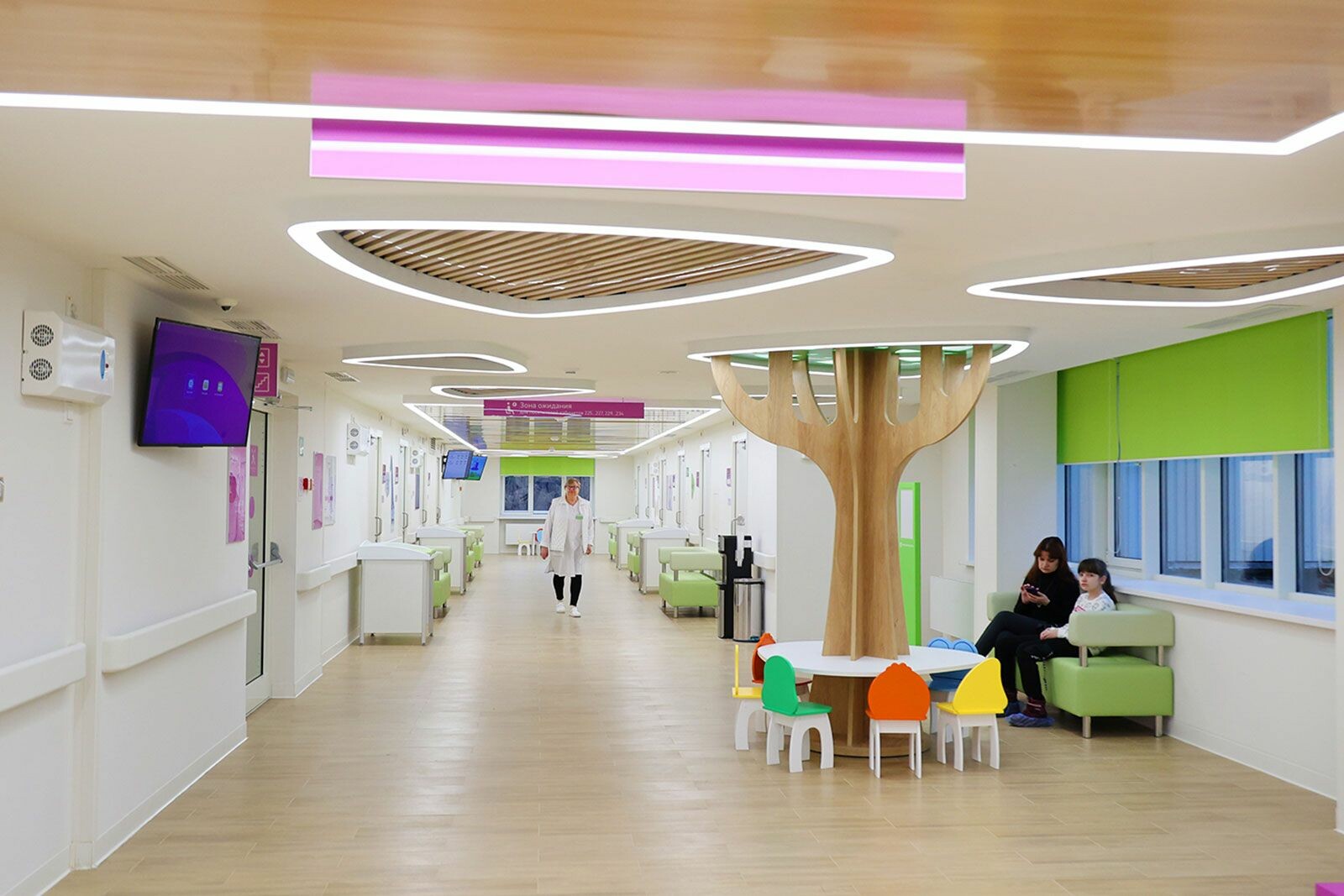 Модернизированные поликлиники открылись в шести районах Москвы