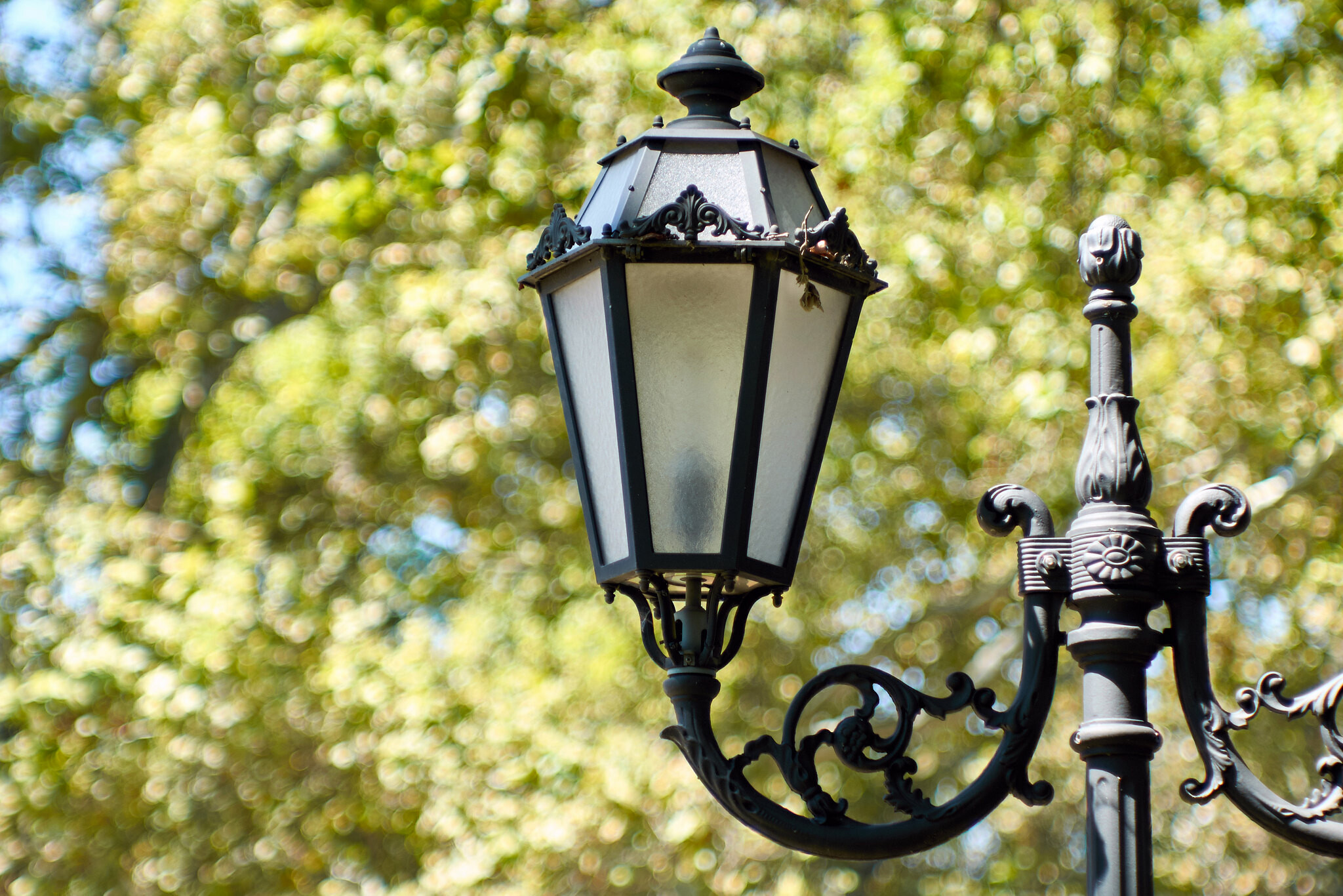 В поселках Люберец отремонтировали более 130 фонарей