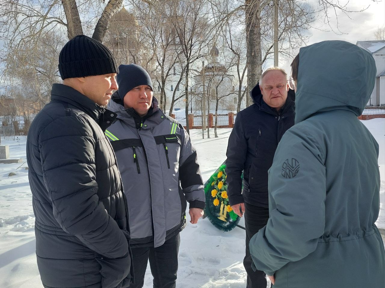 Молодняков обсудил план реставрации памятника «Колокол» в Парке Победы