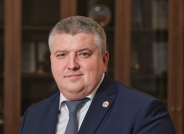 Врио Новгородчины Дронов продемонстрировал рост в рейтинге по упоминаемости в телеграм-каналах