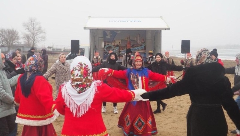 Астраханские автоклубы дадут концерты в честь 80-летия Победы