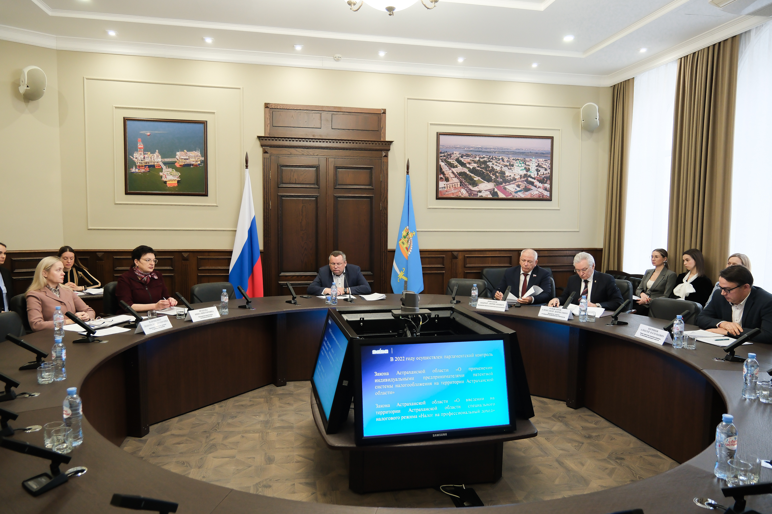 В Думе Астраханской области обсудили результаты парламентского контроля 