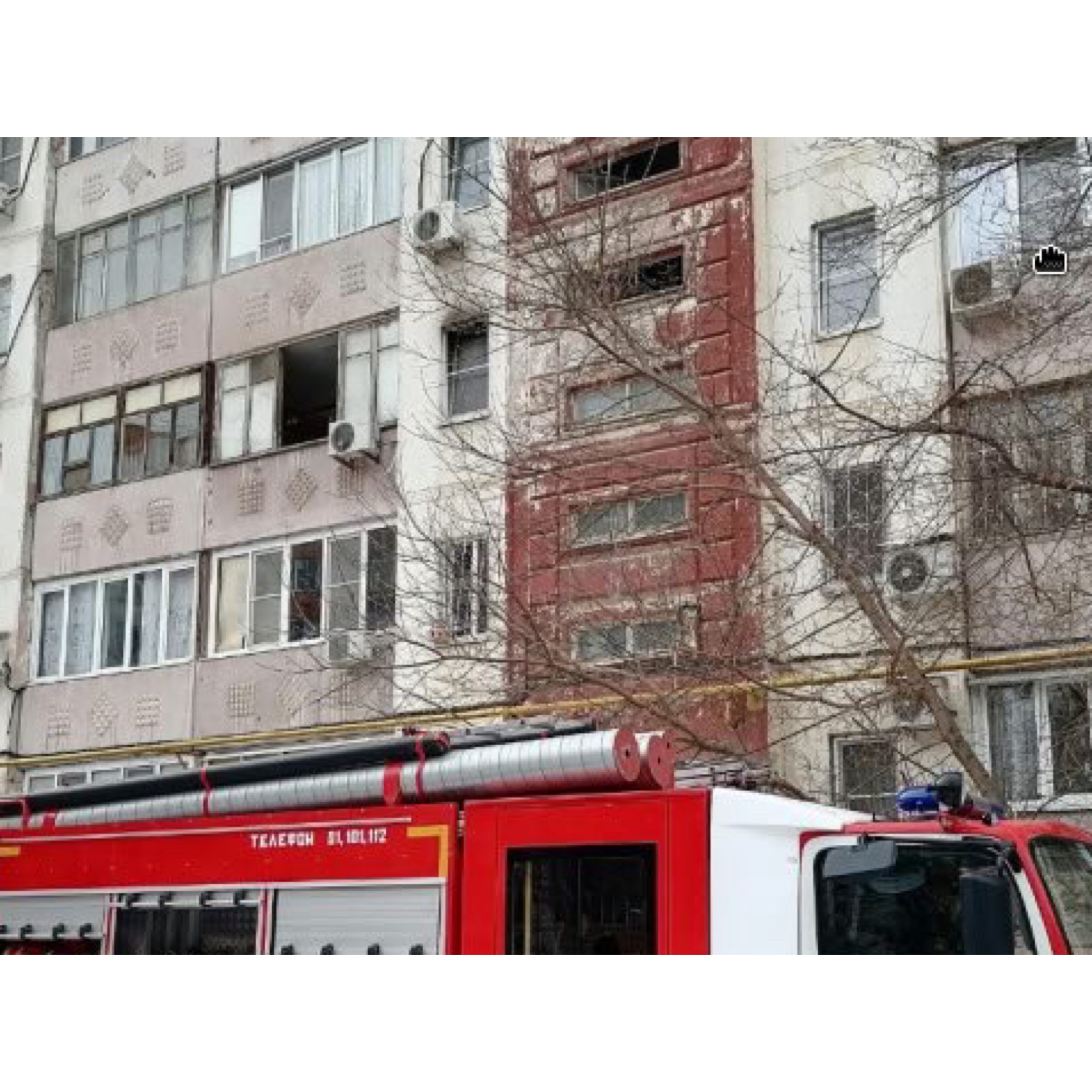 В спальном районе Астрахани сгорело общежитие
