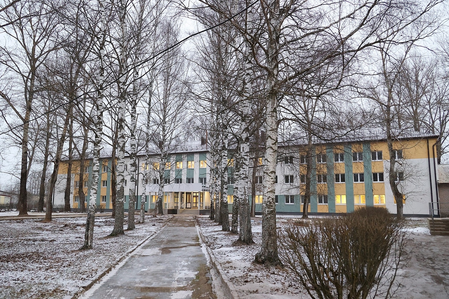 В Боровичах завершают ремонт общежития медицинского колледжа