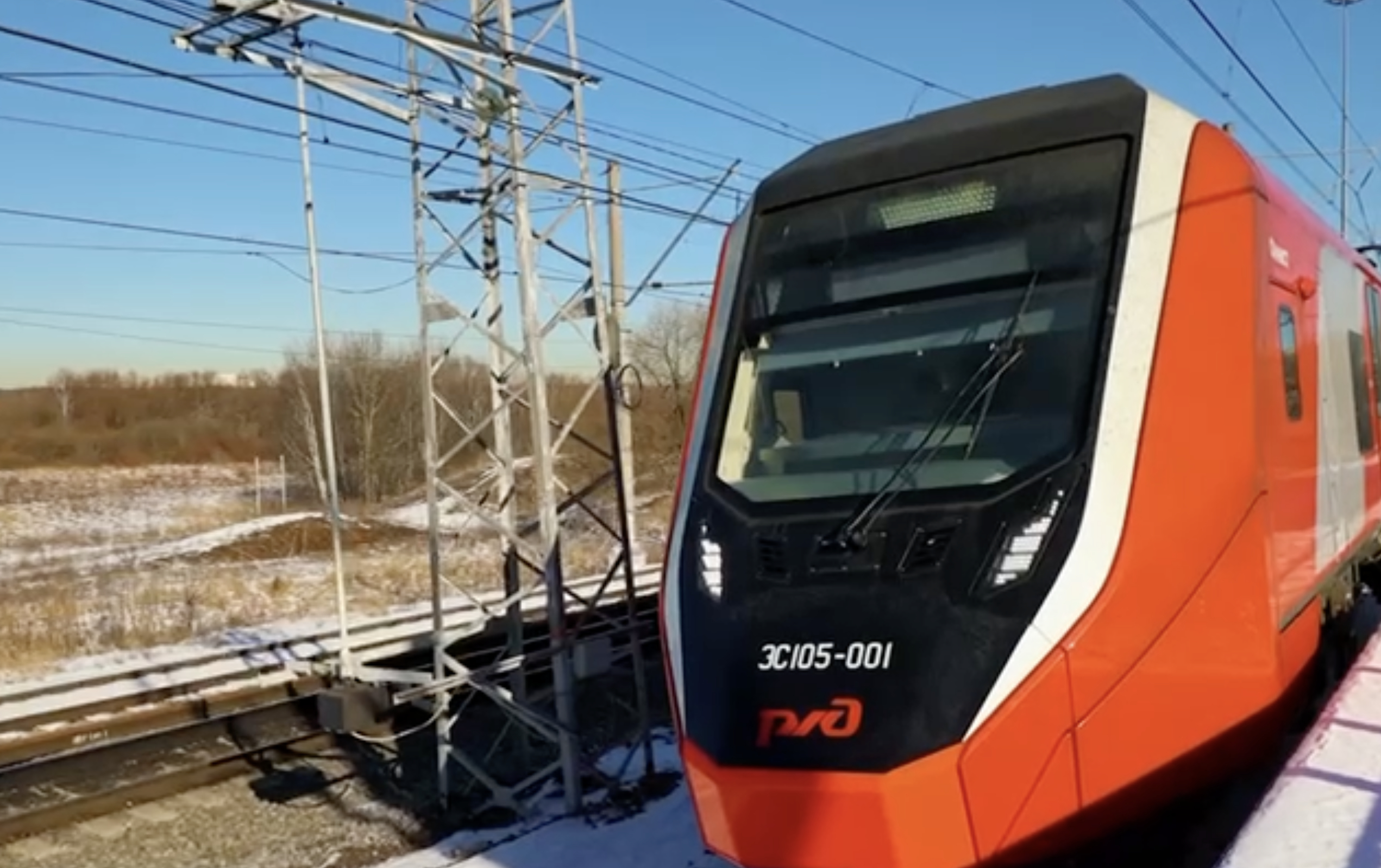 В России началось тестирование двухсистемного электропоезда «Финист» 
