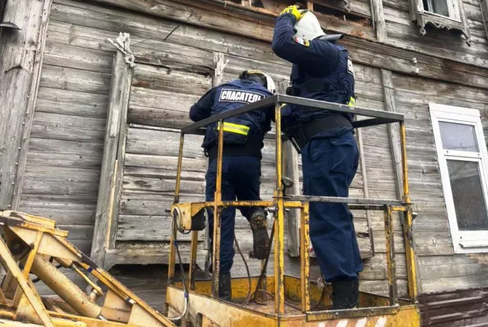 За первый месяц нового года спасатели Астрахани выехали более 60 раз