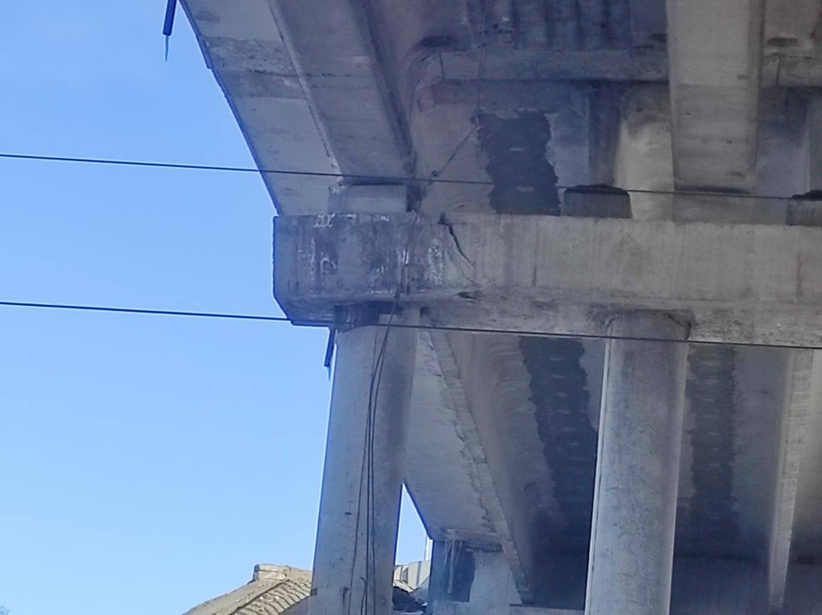 В Новосибирской области экстренно закрыли путепровод в Каргате