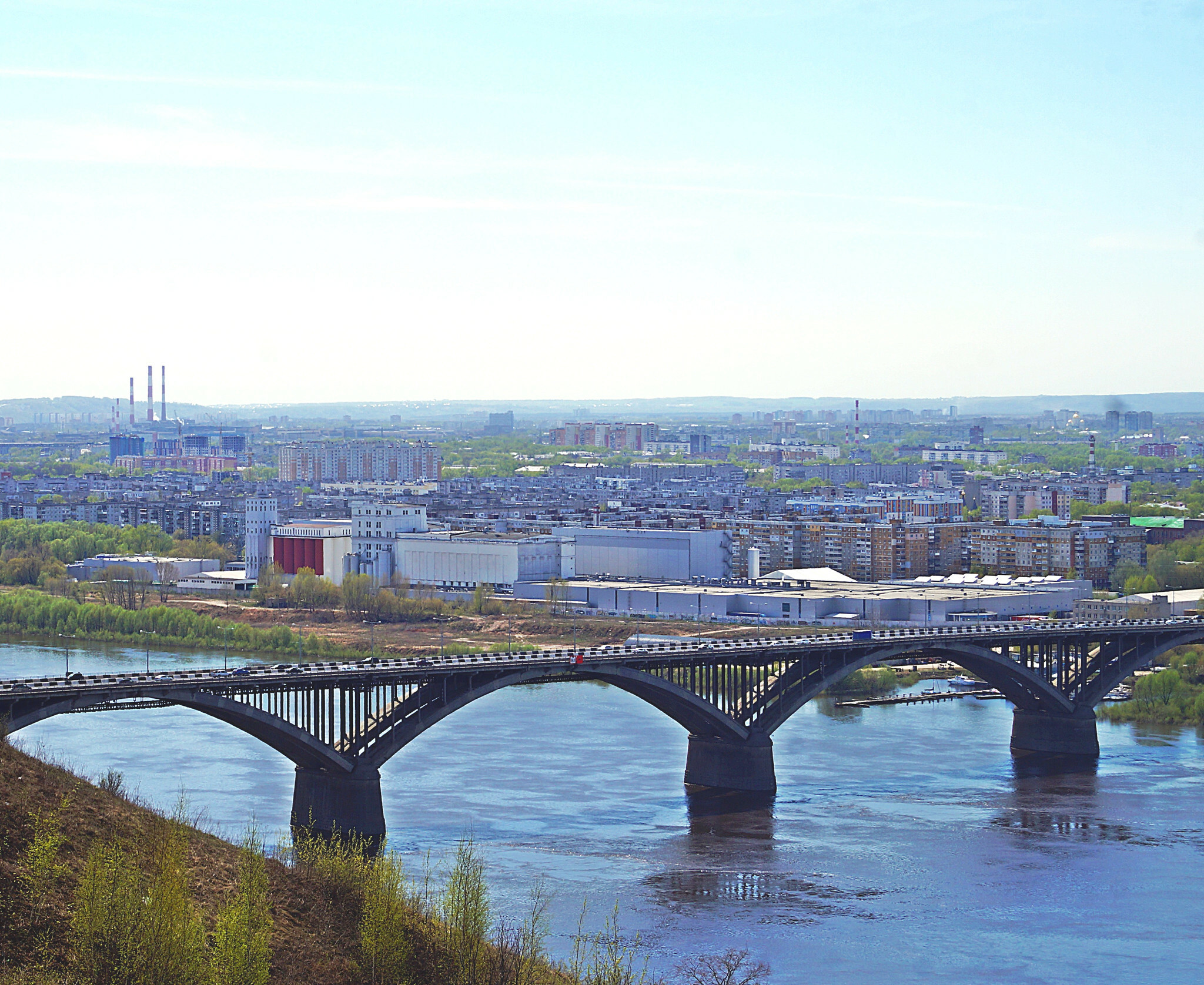 К лету в Донецке демонтируют главный мост