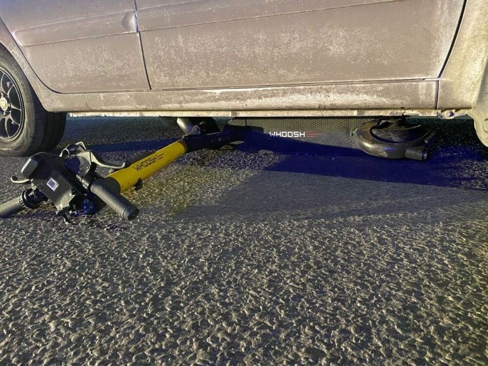 В Оренбурге электросамокат и «Лада» столкнулись друг с другом