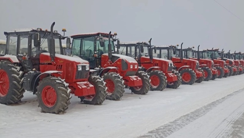 В Ахтубинском районе на учет поставили новый трактор