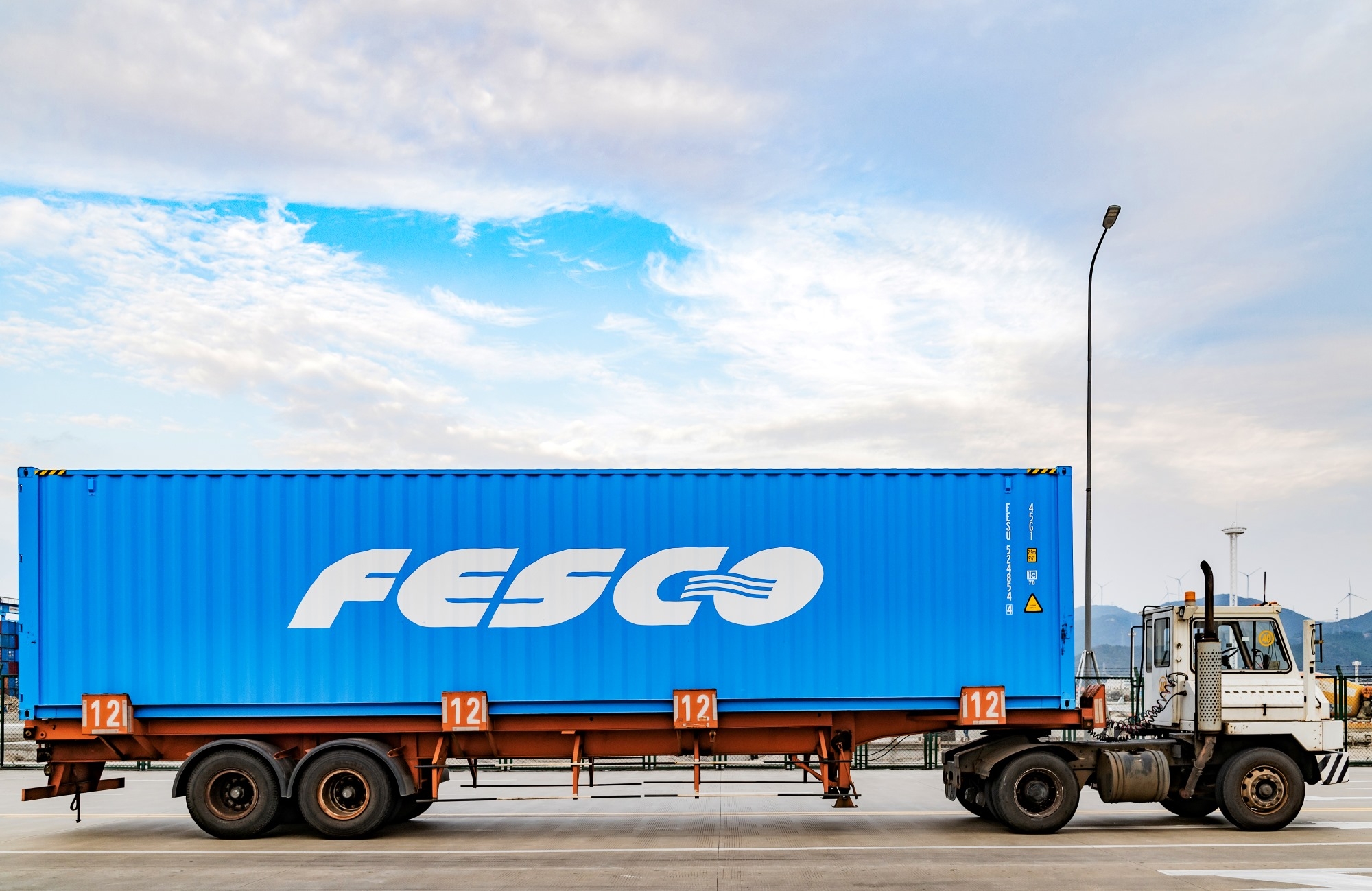 Fesco запускает регулярные грузоперевозки между Россией и Лаосом